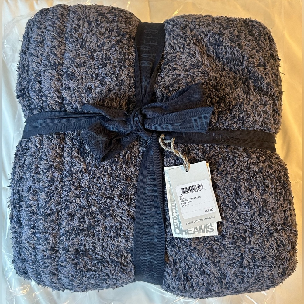 Barefoot Dreams Cozychic Heathered blanket in Indigo Multi 54” x 72”